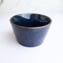 Load image into Gallery viewer, The Leaferie Zaira glossy ceramic blue tray
