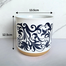 Load image into Gallery viewer, Asti Flowerpot

