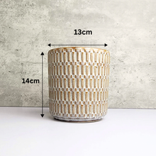 Load image into Gallery viewer, Bayani Flowerpot
