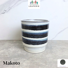 Load image into Gallery viewer, Makoto Flowerpot
