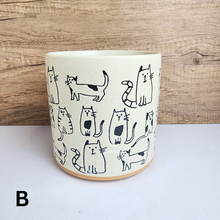 Load image into Gallery viewer, The Leaferie Mocca Flowerpot. dog and cat theme
