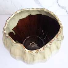 Load image into Gallery viewer, The Leaferie Maple Big beige flowerpot. ceramic material
