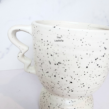 Load image into Gallery viewer, The Leaferie Manni White ceramic pot with handle
