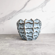 Load image into Gallery viewer, The Leaferie Jin FLowerpot. 2 designs grey and blue. ceramic material
