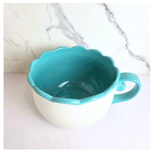 Load image into Gallery viewer, Florin flowerpot the leaferie cup shape.
