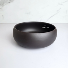 Load image into Gallery viewer, The Leaferie Lilou shallow pot. 2 designs black ceramic pot.
