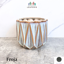 Load image into Gallery viewer, Froja Flowerpot
