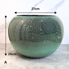 Load image into Gallery viewer, Armstrong Big Flowerpot (2 Colors)
