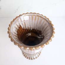 Load image into Gallery viewer, The Leaferie Tuari trophy ceramic pot. 2 sizes.
