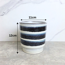 Load image into Gallery viewer, Makoto Flowerpot
