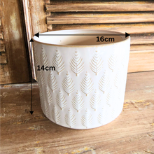 Load image into Gallery viewer, Kariba Flowerpot
