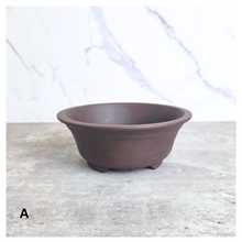 Load image into Gallery viewer,  bonsai pots series 43 in different colors with 'LEAFERIE' branding on a light background.
