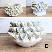 Load image into Gallery viewer, The Leaferie Handmade BLOM ceramic flowerpot. 4 colours
