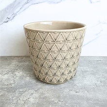 Load image into Gallery viewer, Linz Flowerpot
