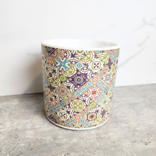 Load image into Gallery viewer, The Leaferie Lyall pot. ceramic material
