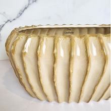 Load image into Gallery viewer, The Leaferie Maryam Shallow pot. beige colour
