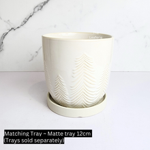 Load image into Gallery viewer, The Leaferie Izan ceramic white pot.
