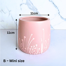 Load image into Gallery viewer, Leaferie seraya  floral pot. 3 colours ceramic pot
