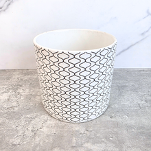 Load image into Gallery viewer, Harlequin Flowerpot
