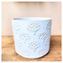 Load image into Gallery viewer, Lylla Flowerpot
