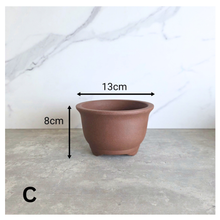 Load image into Gallery viewer,  bonsai pot Series 90 with 'Leaferie' branding . 3 sizes

