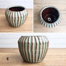 Load image into Gallery viewer, The Leaferie Mini Pots Series 8 . 9 designs ceramic pot.  Design E
