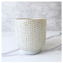 Load image into Gallery viewer, Lei Flowerpot
