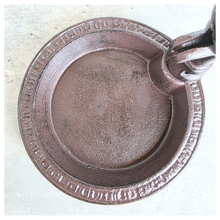 Load image into Gallery viewer, The Leaferie Cast Iron Fiora Tray
