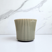Load image into Gallery viewer, The Leaferie Waara ceramic pot.
