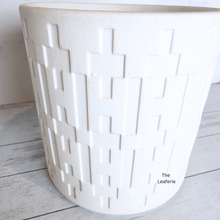 Load image into Gallery viewer, The Leaferie Baudin White ceramic pot. 2 sizes
