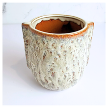 Load image into Gallery viewer, Amal Flowerpot
