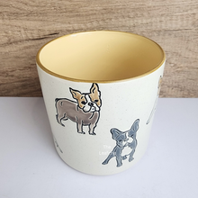 Load image into Gallery viewer, The Leaferie Mocca Flowerpot. dog and cat theme
