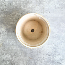 Load image into Gallery viewer, Lennon Flowerpot (2 sizes)
