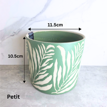 Load image into Gallery viewer, Lierra Flowerpot (3 sizes)
