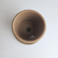 Load image into Gallery viewer, The Leaferie Yana Terracotta pot with tray. rustic dark brown colour
