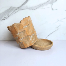 Load image into Gallery viewer, Yngvild Terracotta Flowerpot with tray
