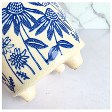 Load image into Gallery viewer, Boreal Ceramic planter with blue floral pattern on a light gray background, featuring the brand 'LEAFAERIE'.
