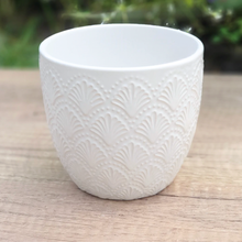 Load image into Gallery viewer, Lolia Flowerpot
