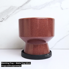 Load image into Gallery viewer, The Leaferie Oya red flowerpot. ceramic material
