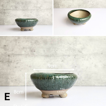Load image into Gallery viewer, The Leaferie Petit Allegra Series 2 . 6 designs of petit pots. ceramic material. Design E
