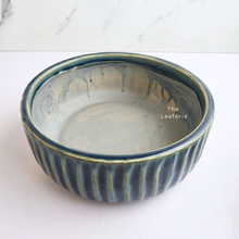 Load image into Gallery viewer, The Leaferie Willow shallow pot. 2 colours blue and green ceramic pot
