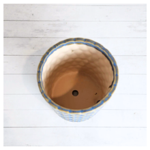 Load image into Gallery viewer, Shera Flowerpot
