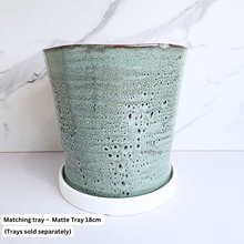 Load image into Gallery viewer, The Leaferie Hove ceramic flowerpot
