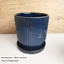 Load image into Gallery viewer, The Leaferie Sonnet blue ceramic pot.
