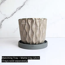 Load image into Gallery viewer, The Leaferie Lasa grey pot. ceramic material
