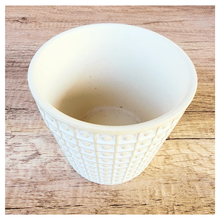 Load image into Gallery viewer, Patrice Flowerpot
