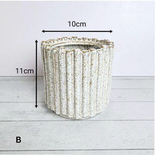 Load image into Gallery viewer, Olympia Flowerpot (2 designs)
