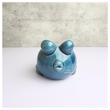 Load image into Gallery viewer, Allie Animal Flowerpots (Series 2)
