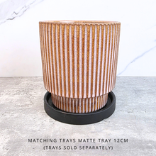 Load image into Gallery viewer, Celine Flowerpot
