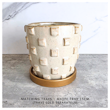 Load image into Gallery viewer, The Leaferie Enzo flowerpot. ceramic beige pot
